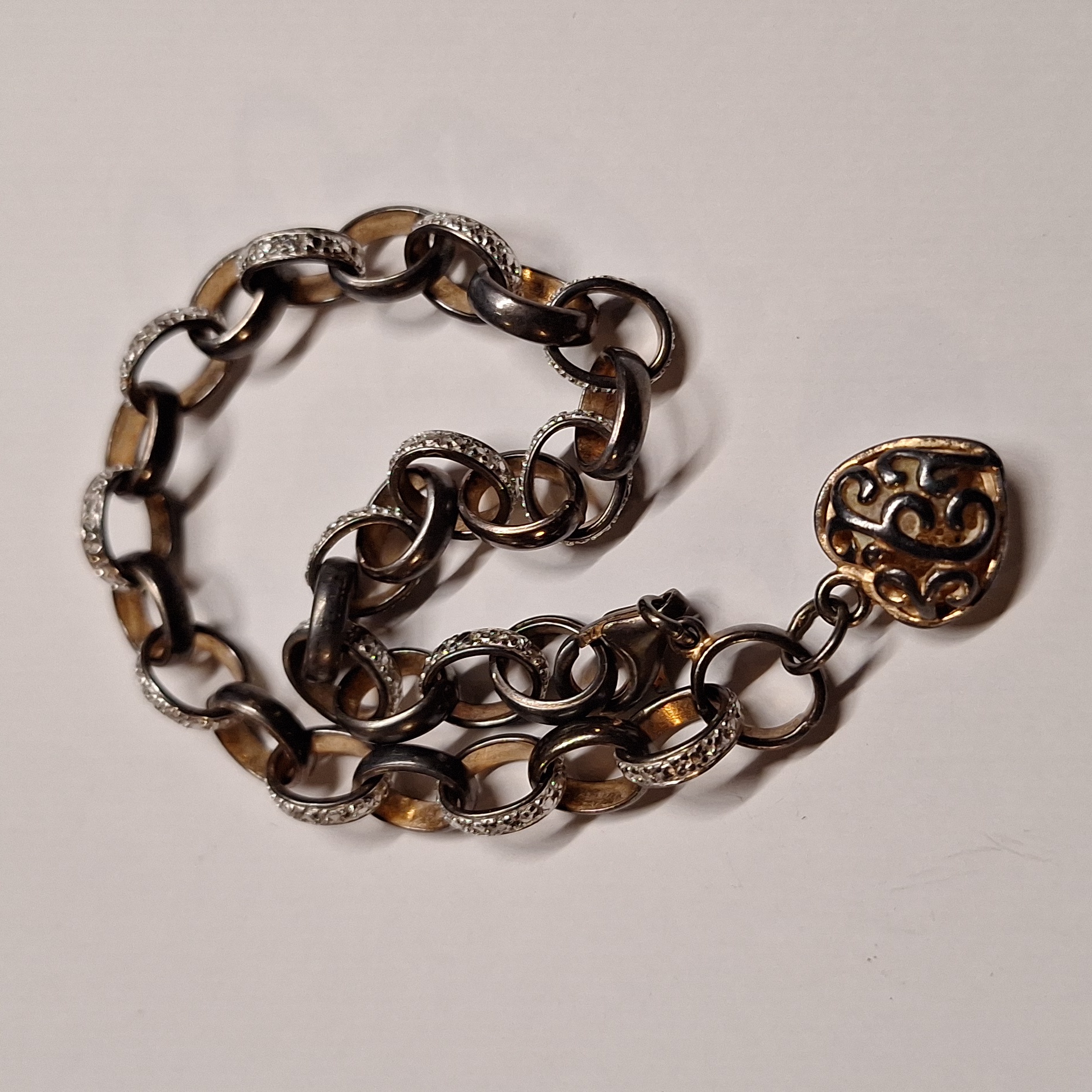 Prime Art & Jewel Vintage Link Bracelet Heart Charm